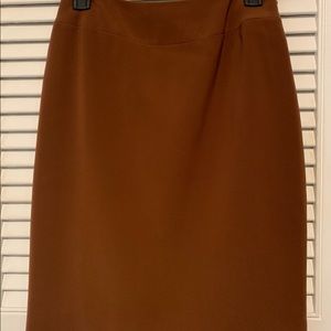 Brown straight tailored skirt - 100% polyester. Ladies Size 4.